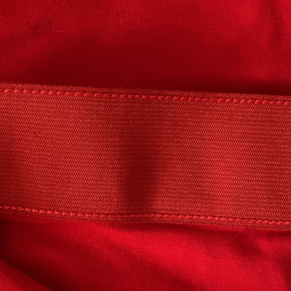 Body by Victoria Red Pencil Skirt Size 0 - Picture 11 of 16